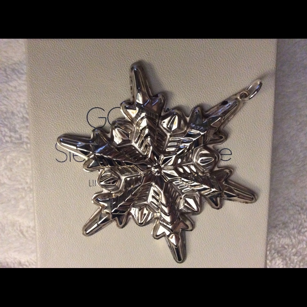 Vintage 1972 Gorham sterling silver snowflake.